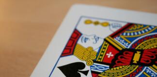 Halvtolv – regler, historie og strategi i det klassiske kortspil