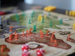 Risk – komplet guide til regler, strategi og spillets opbygning